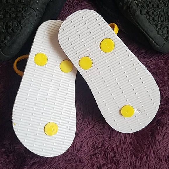 Lot 4 pair size 6 girls' summer shoes Gymboree - Picture 7 of 9